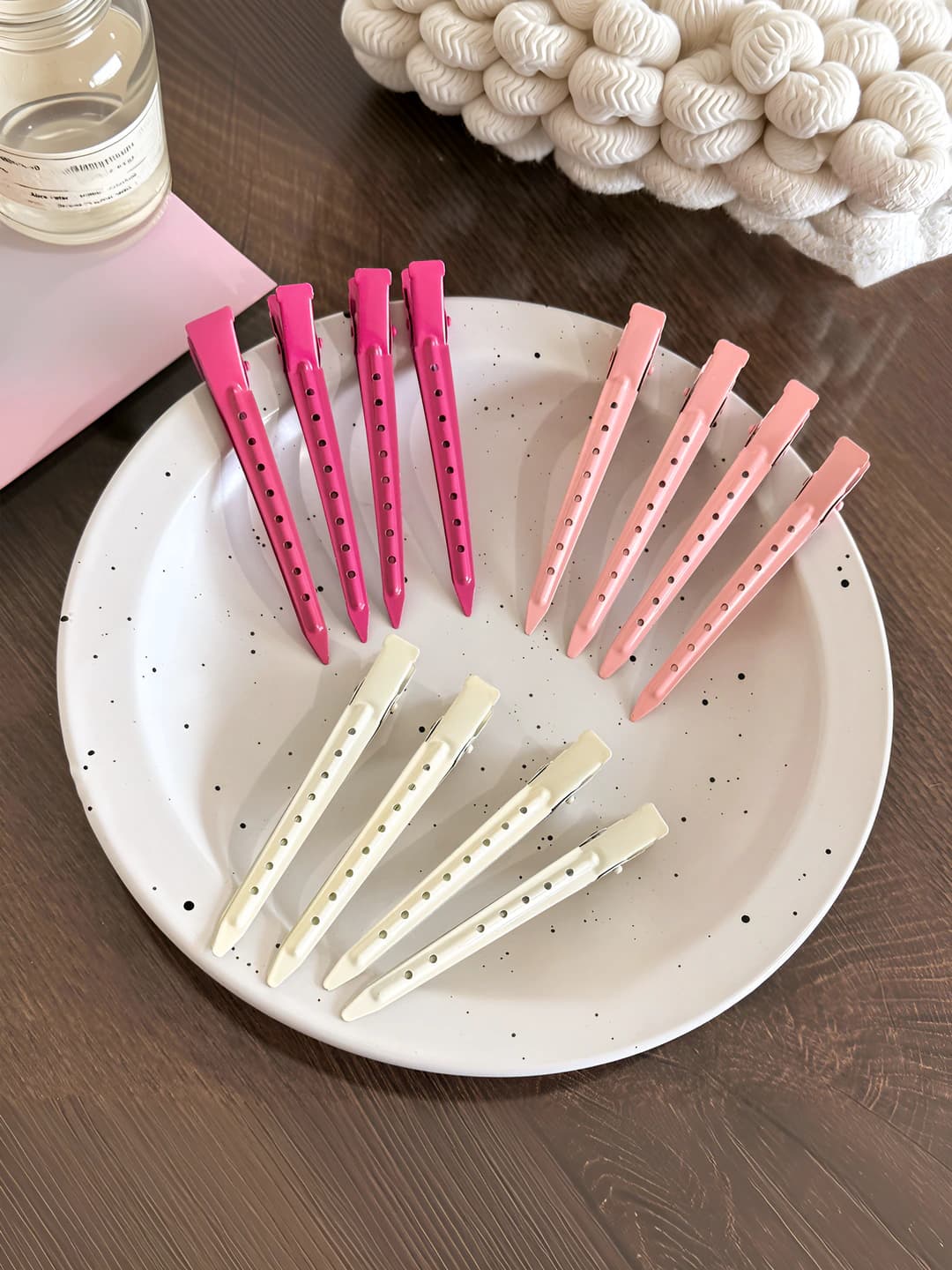 Women's hair clips: pink seamless, high skull, for thin hair, side, volumizing, metal, Japanese-Korean style