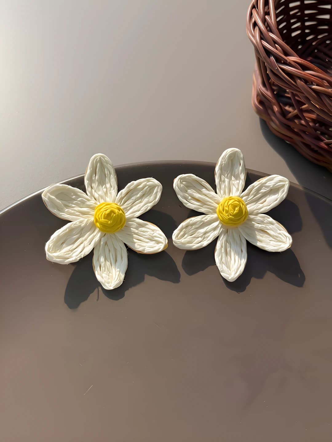 Off-white six-petal flower stud earrings