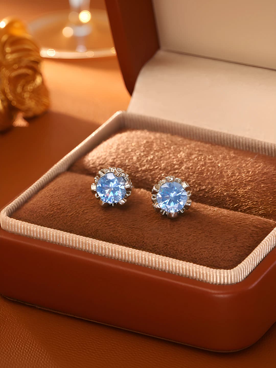 Blue zircon studs (S925 silver)