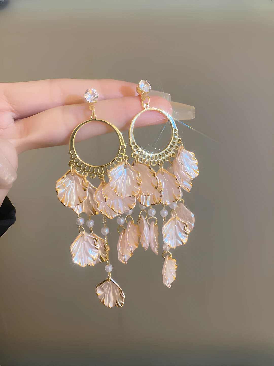 96# Silver post - Pink - Gold fringe