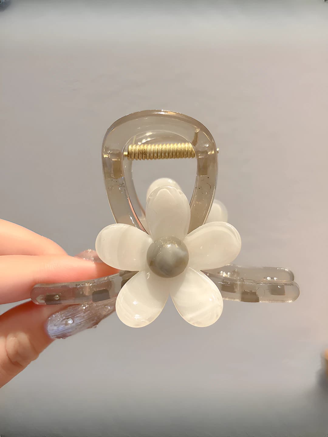 1# Beige 5-petal flower 8cm