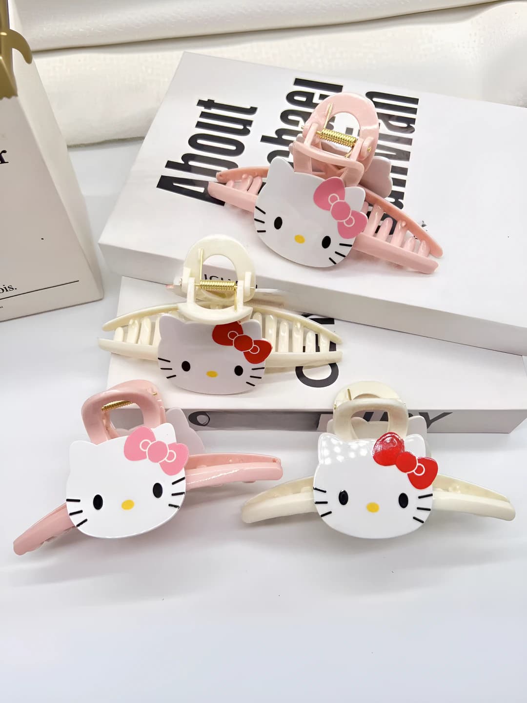Women's hair clips and combs: handmade, mixed material, kitten design, casual style