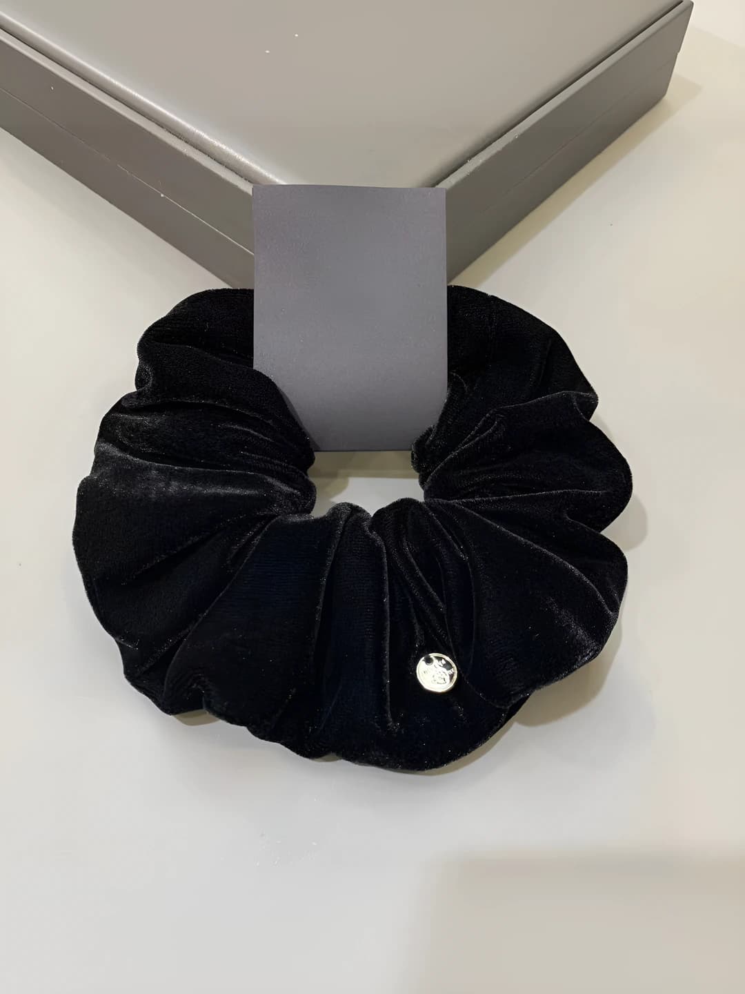 Black [diam. ~14CM]