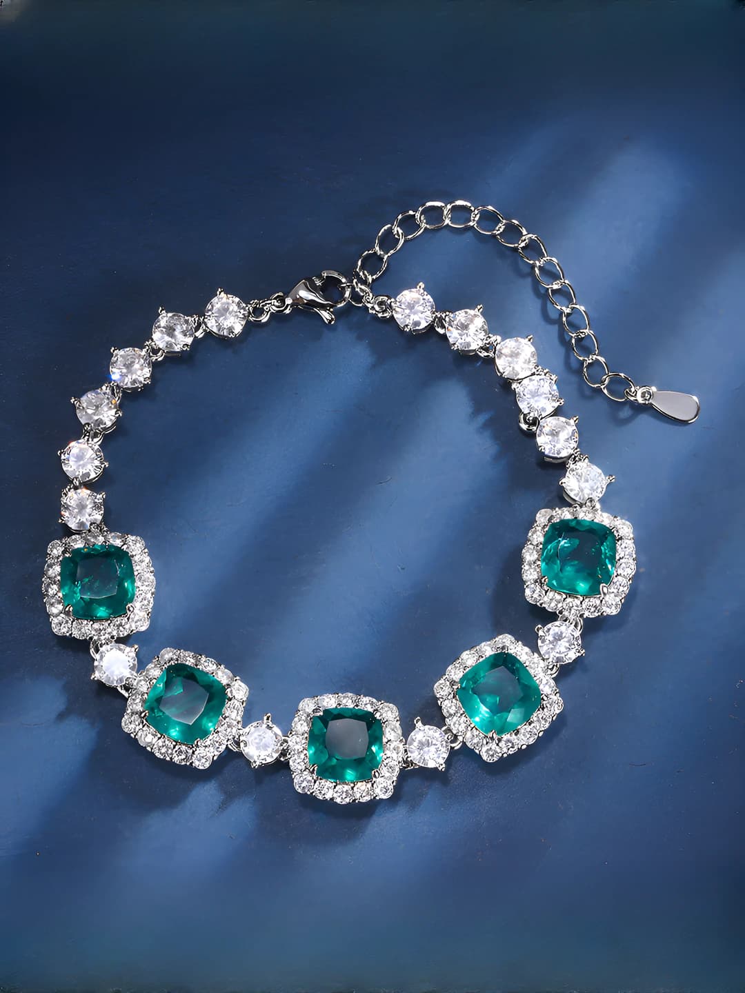 Emerald bracelet