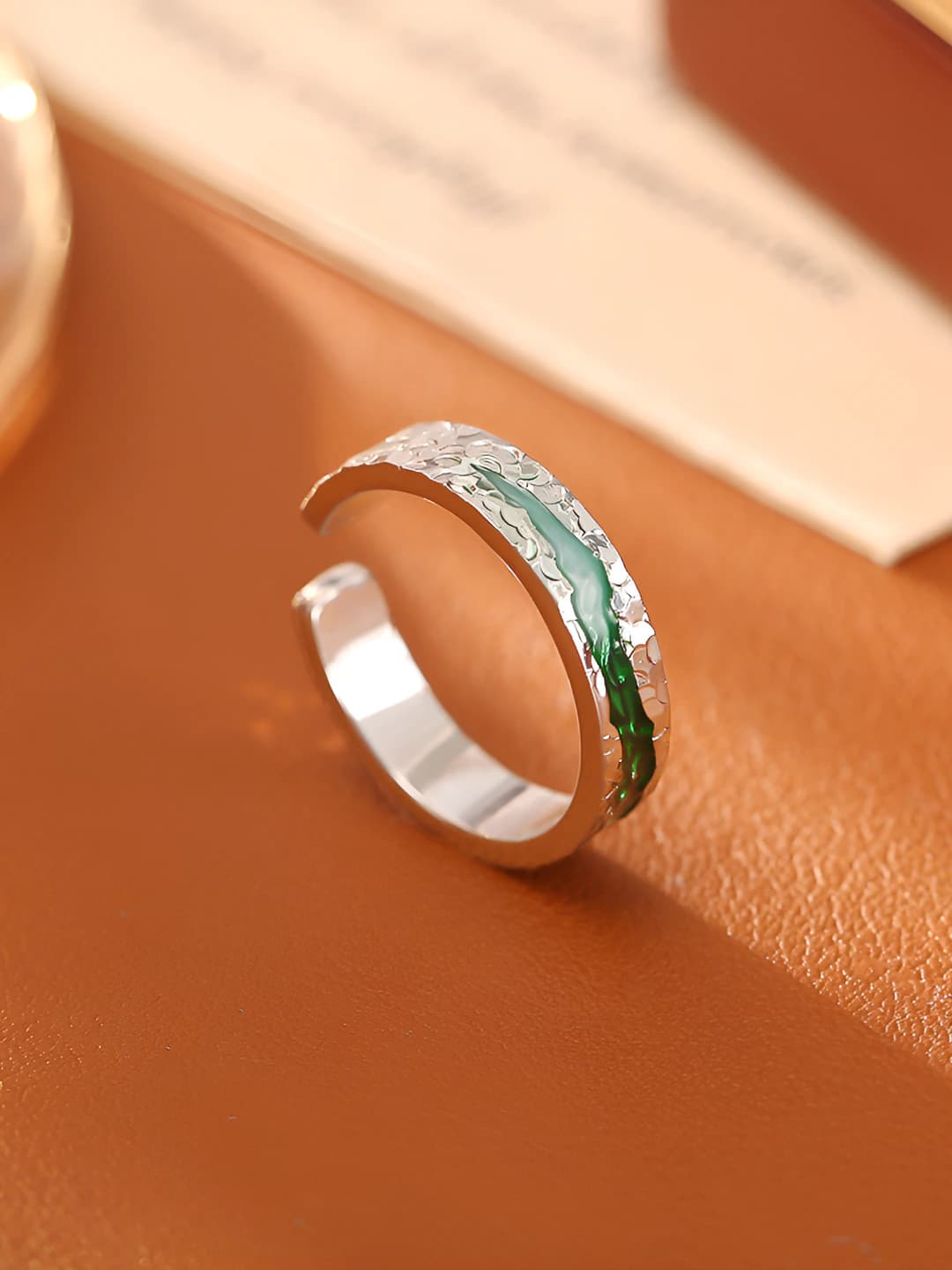 Серебряное кольцо