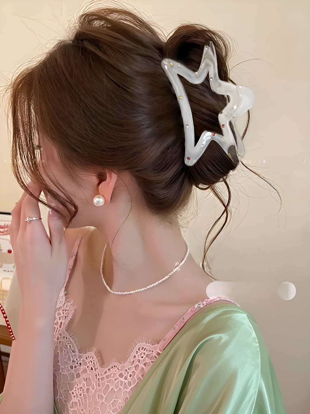 1# Star-shaped hair clip with diamonds 10cm