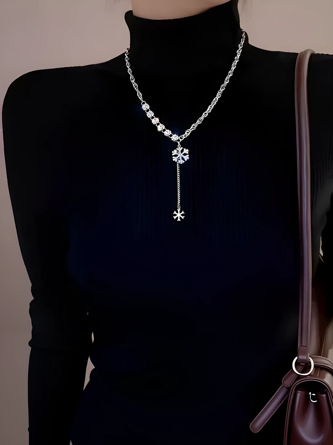 Snowflake necklace
