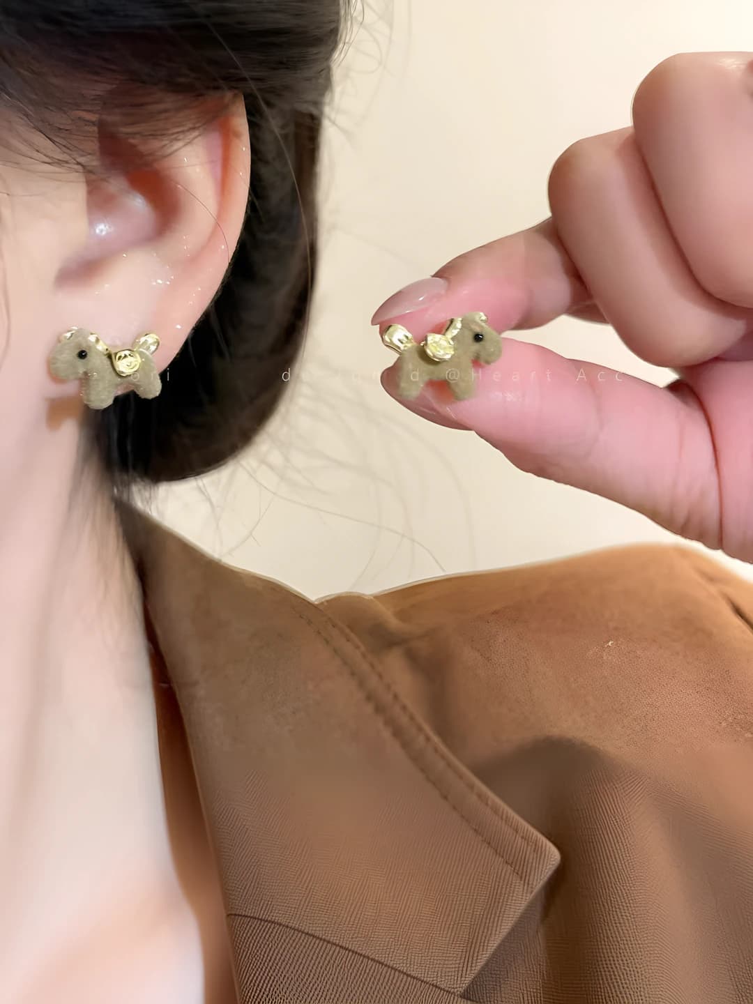 Coffee velvet pony stud earrings