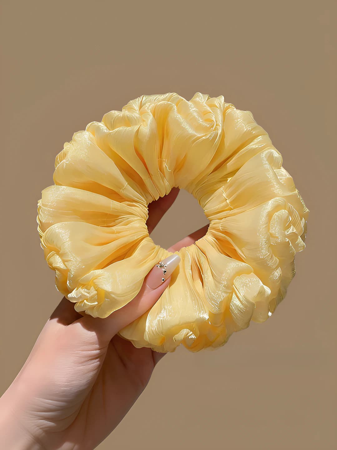 Yellow silk, 16 cm