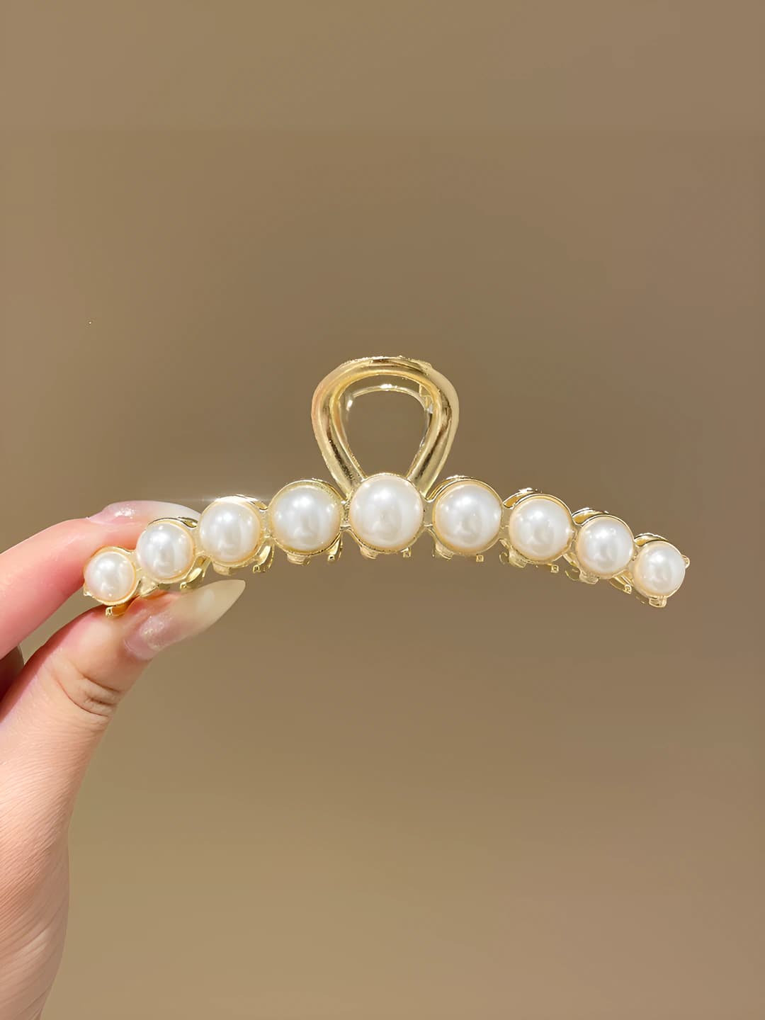 9 pearls, 11 cm