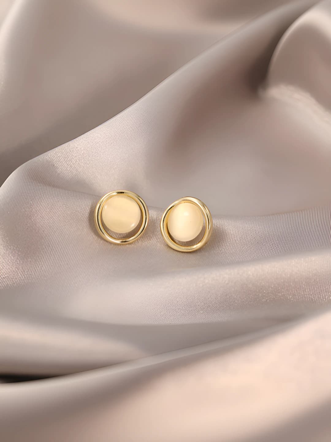 1# Cat's eye quloqqa