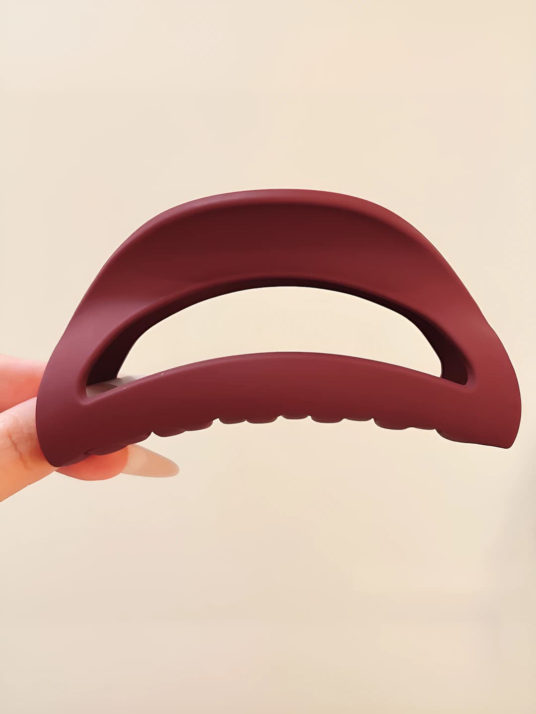 4# Red curved clip
