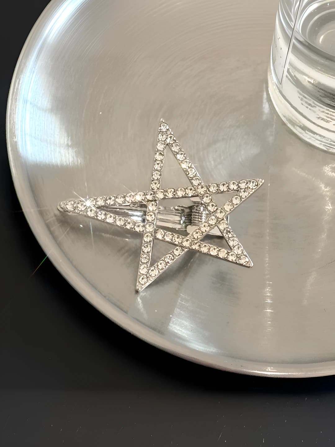 Cutout star hair clip