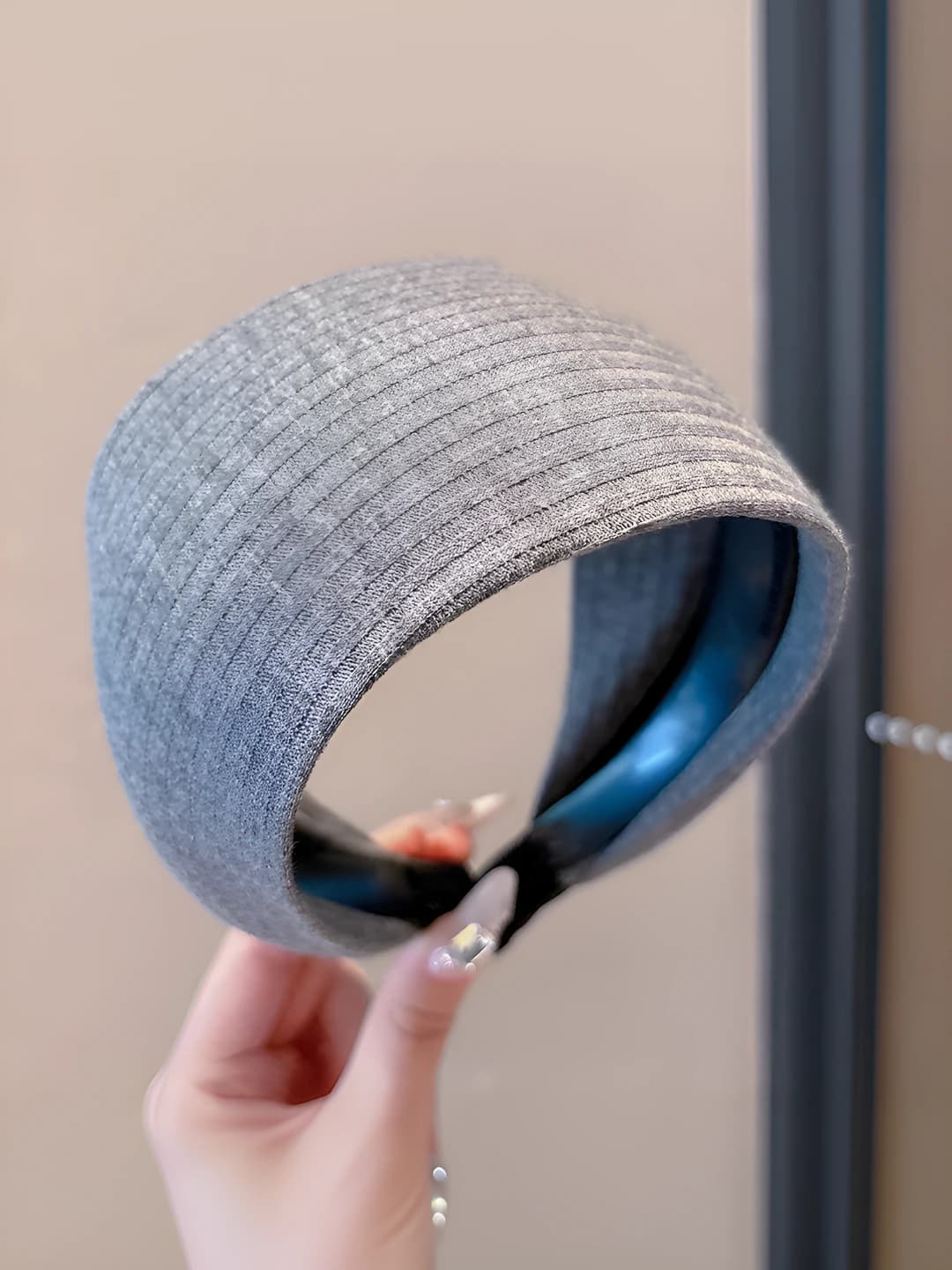 Dark grey, width 8 cm