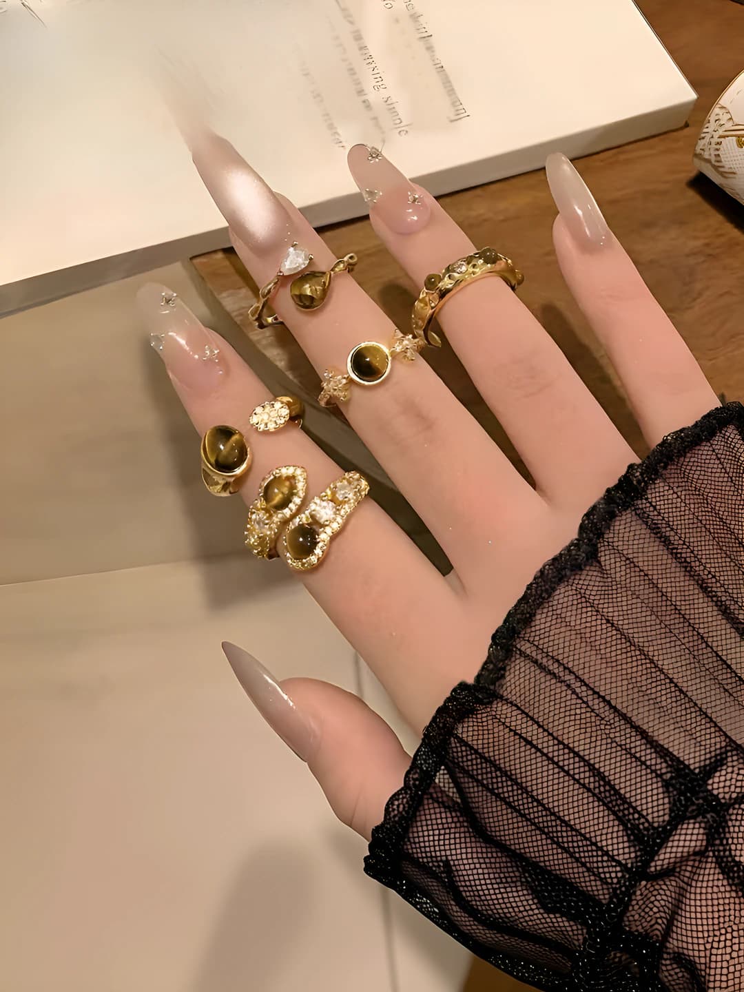 Women's autumn-winter retro style tiger's eye snake ring