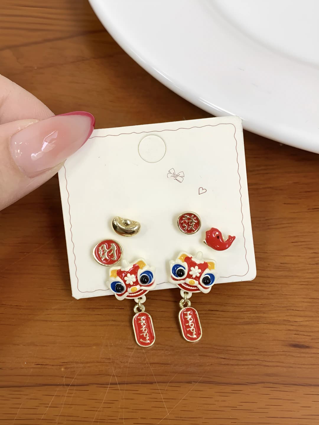 LIN10 Wealth lion earring set