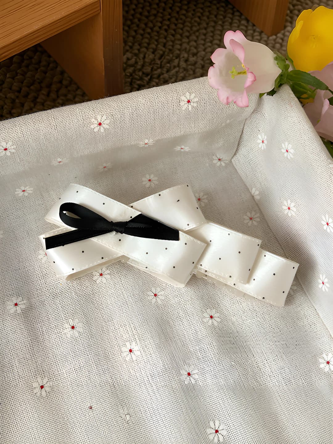 White banana clip
