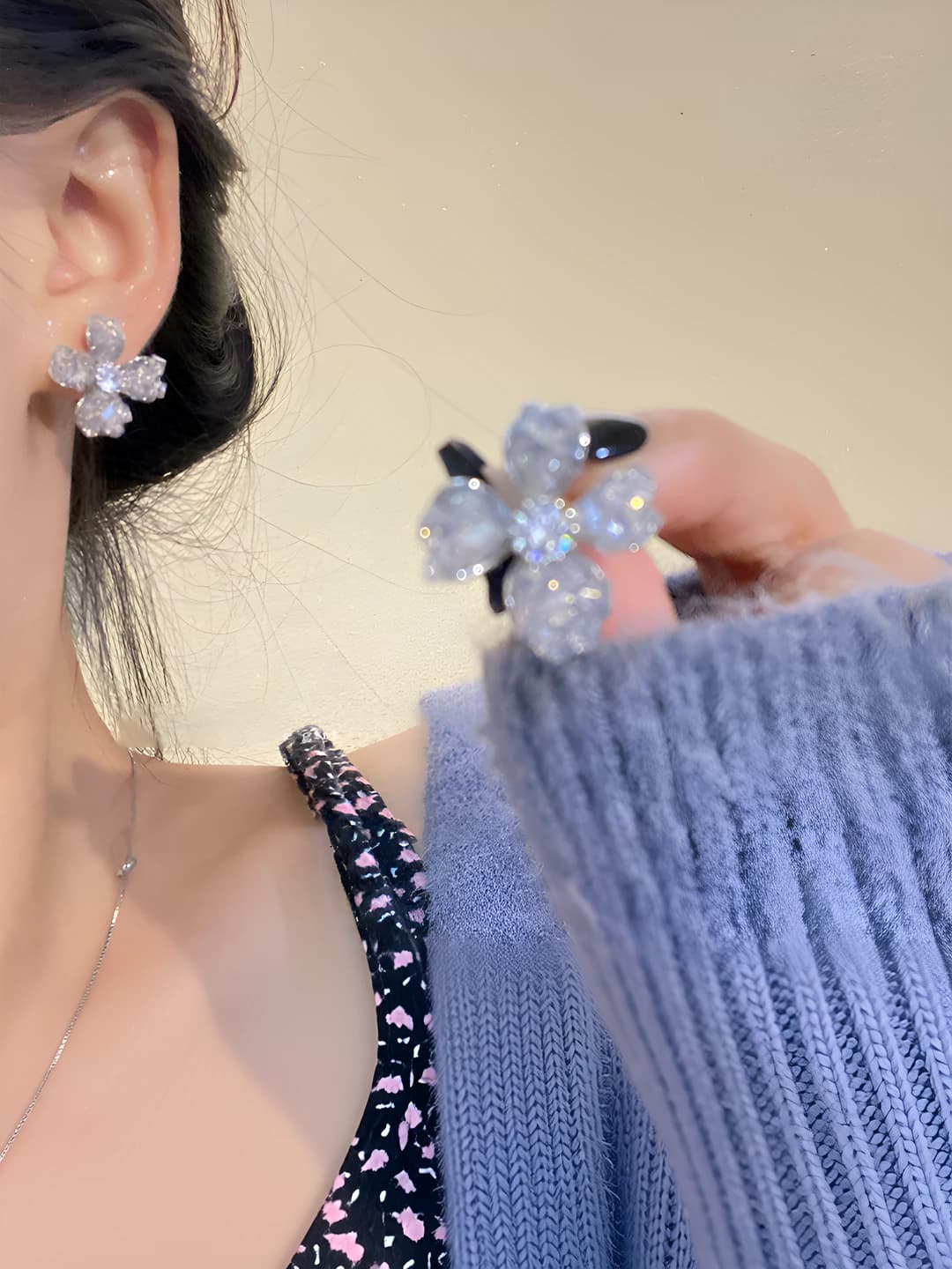 5# Silver - Grey - Flower