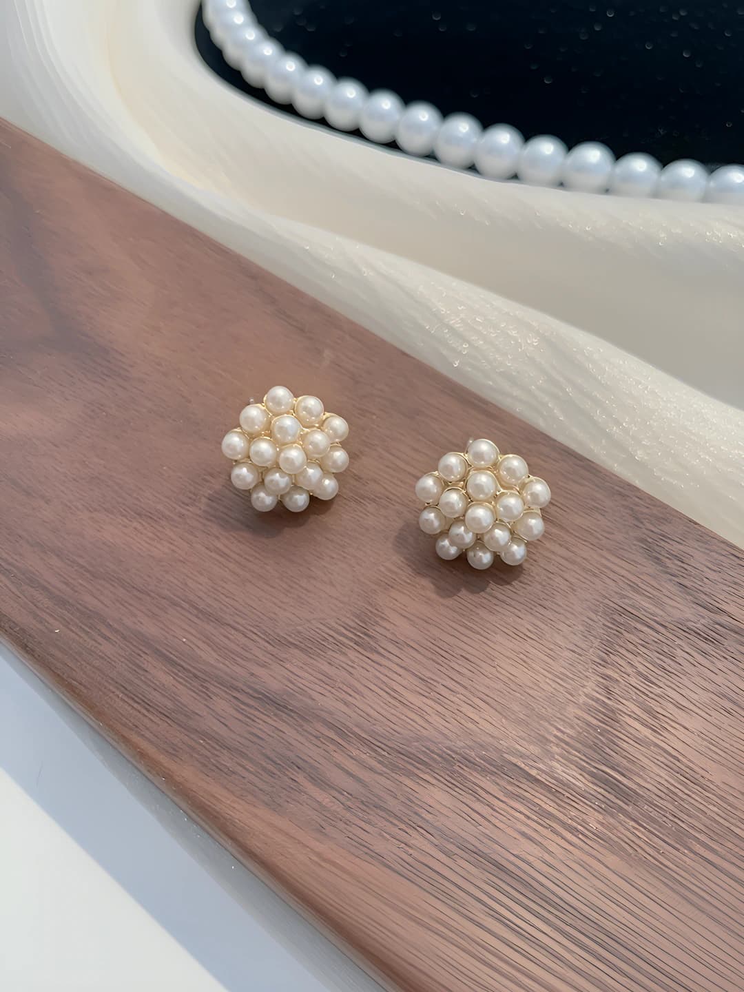 Gold pearl 1