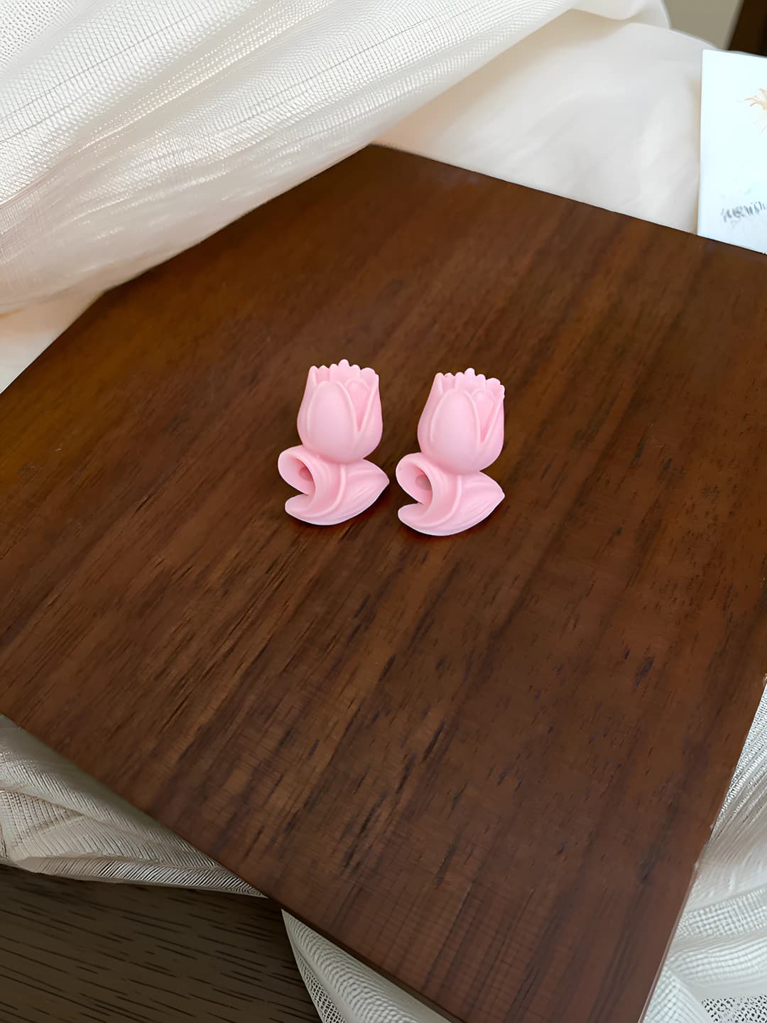 148# Silver post - Pink tulip