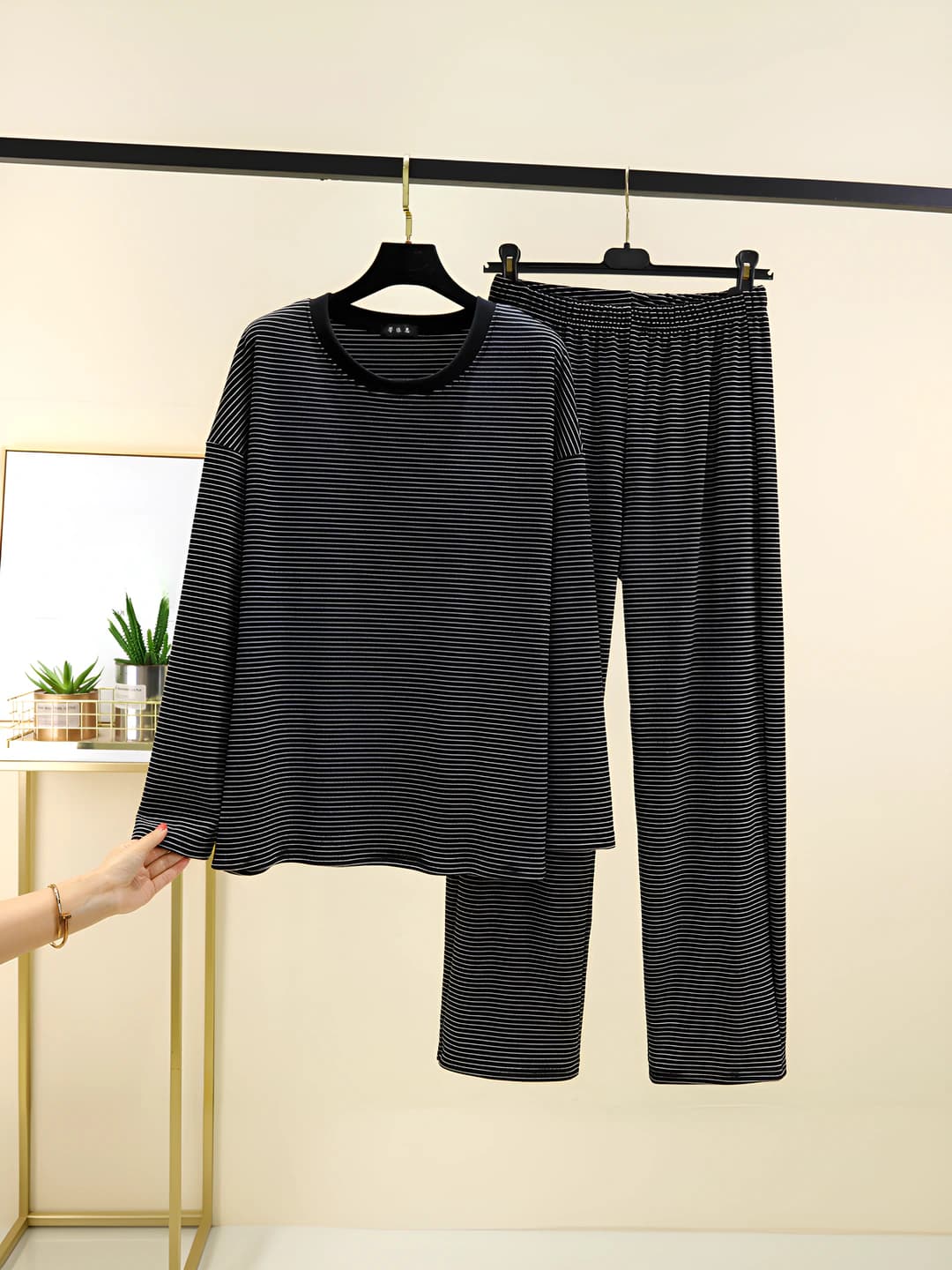 Black thin stripes