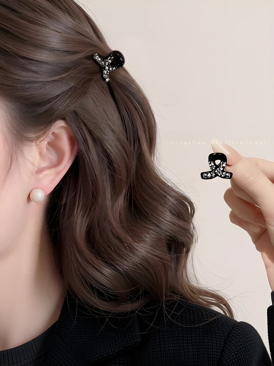 Diamond cross clips, 1 pair