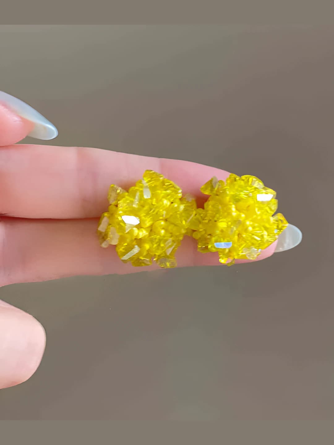 24# silver post - yellow crystal flowers