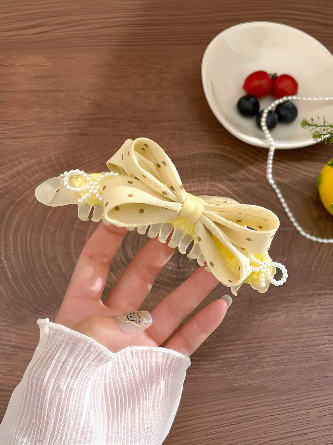 Yellow bow clip