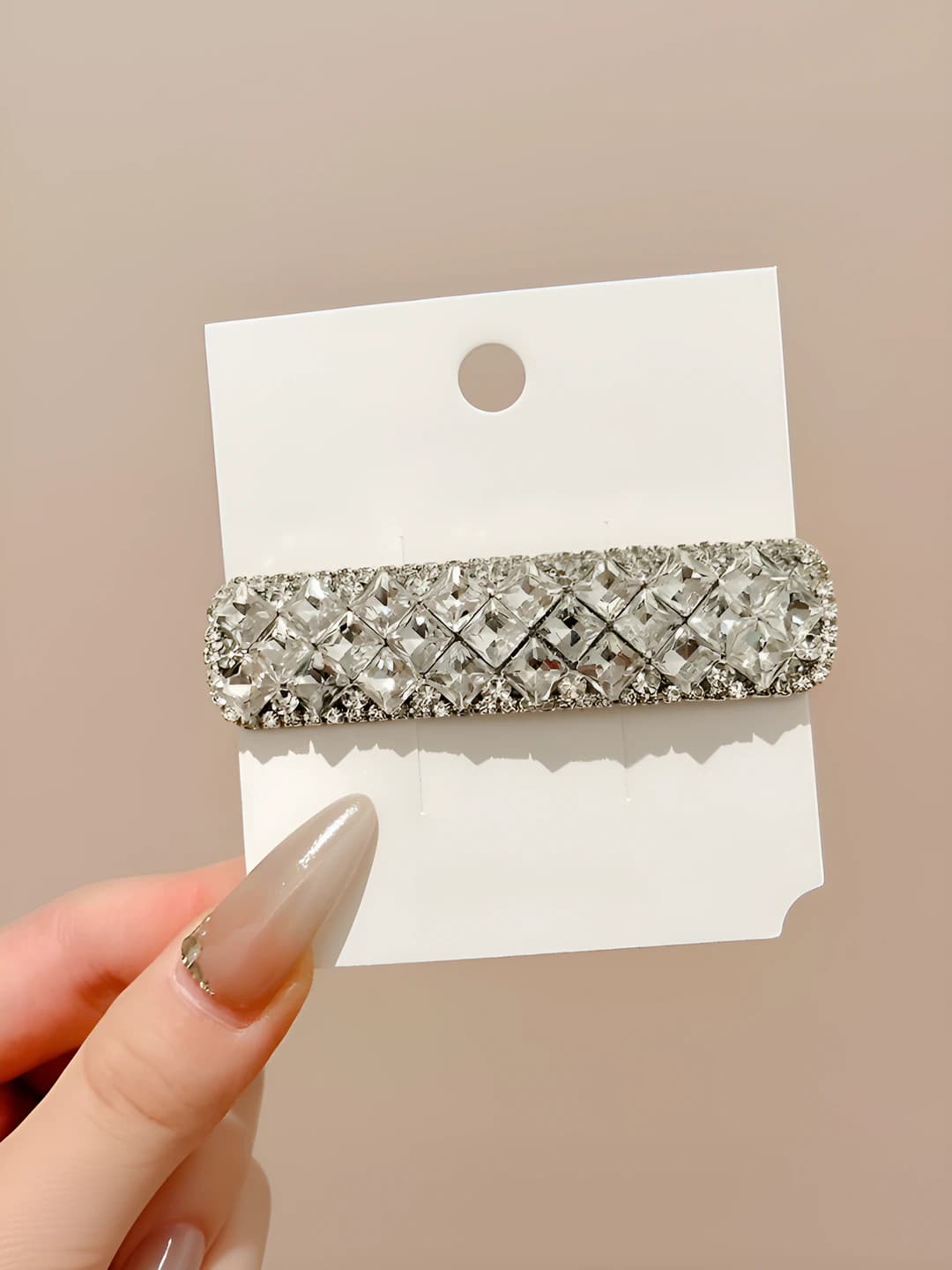 1# Crystal white, zircon, 7.5 cm