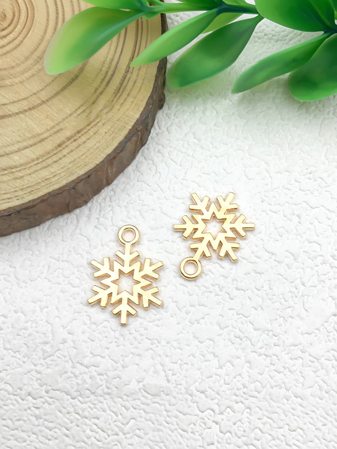 1 pc Openwork snowflake 13.5x19mm-0.8g-18322