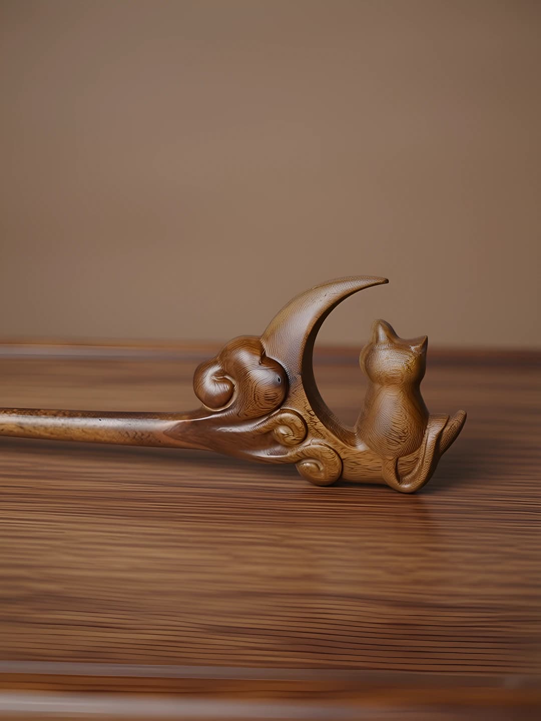 Oyga qaragan mulk chigiri [Oltin tan]