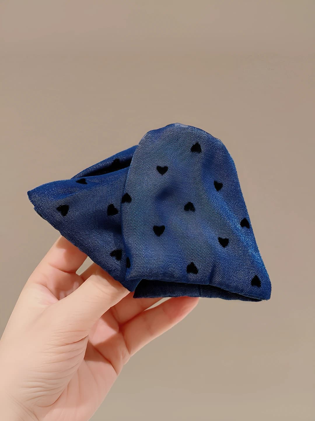Heart triangle clip blue