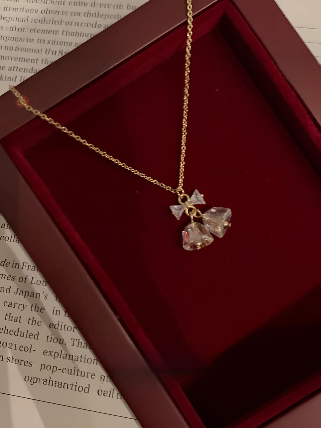 Women's sweet and delicate necklace with bell and bow
