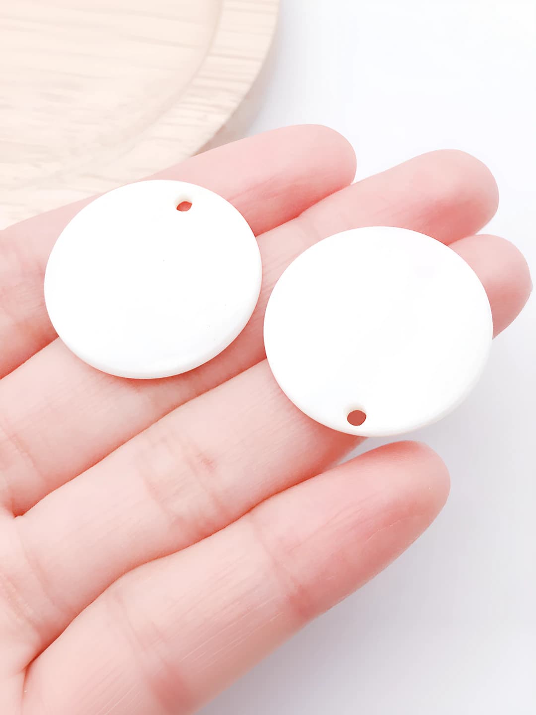 1 pc 25mm white natural shell