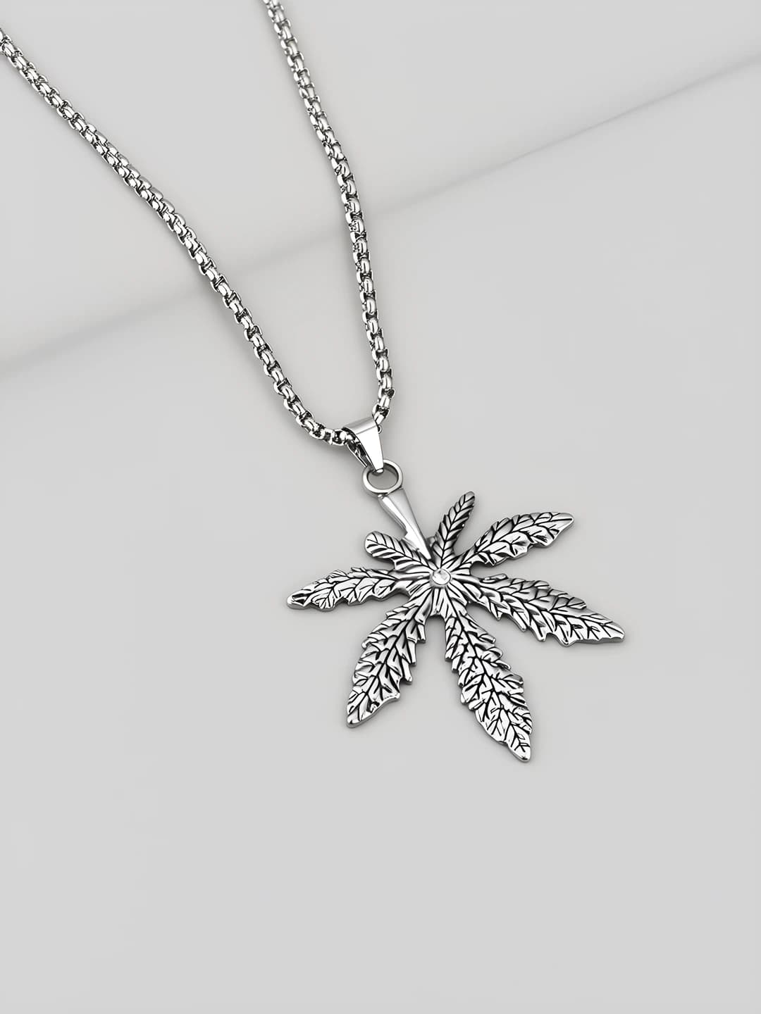 Women's Korean style maple leaf pendant necklace for sweater