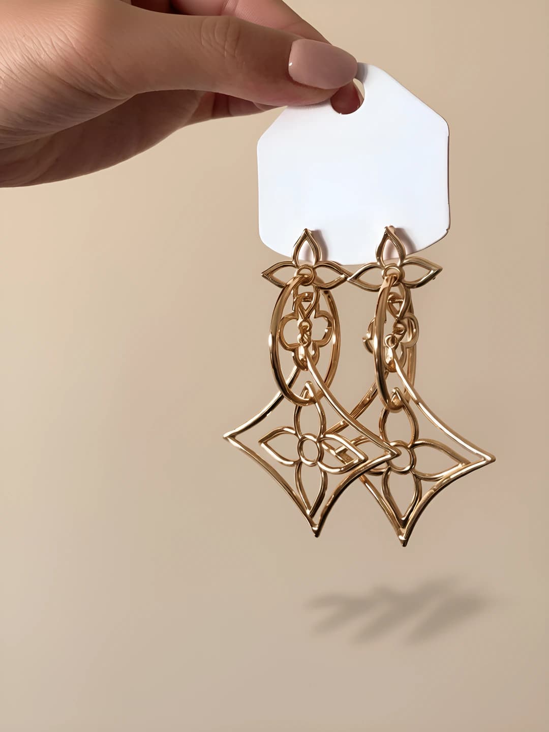 Ayollar uchun retro uslubdagi geometrik romb shaklidagi gullar naqshli zirkalar, OL uslubidagi zamonaviy dizayn elementi