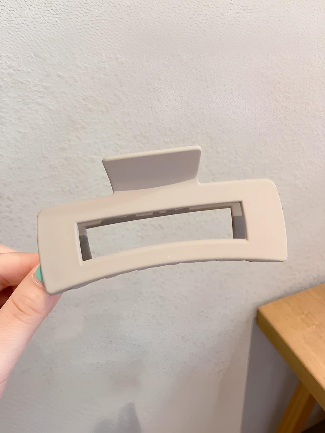 5# Beige-grey square clip 11cm
