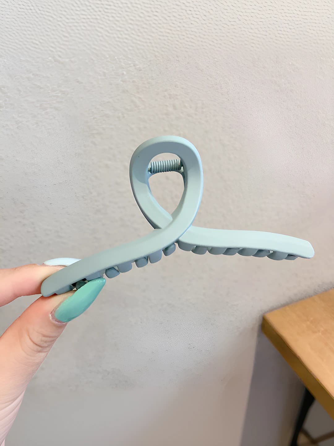 8# Light blue Y-clip
