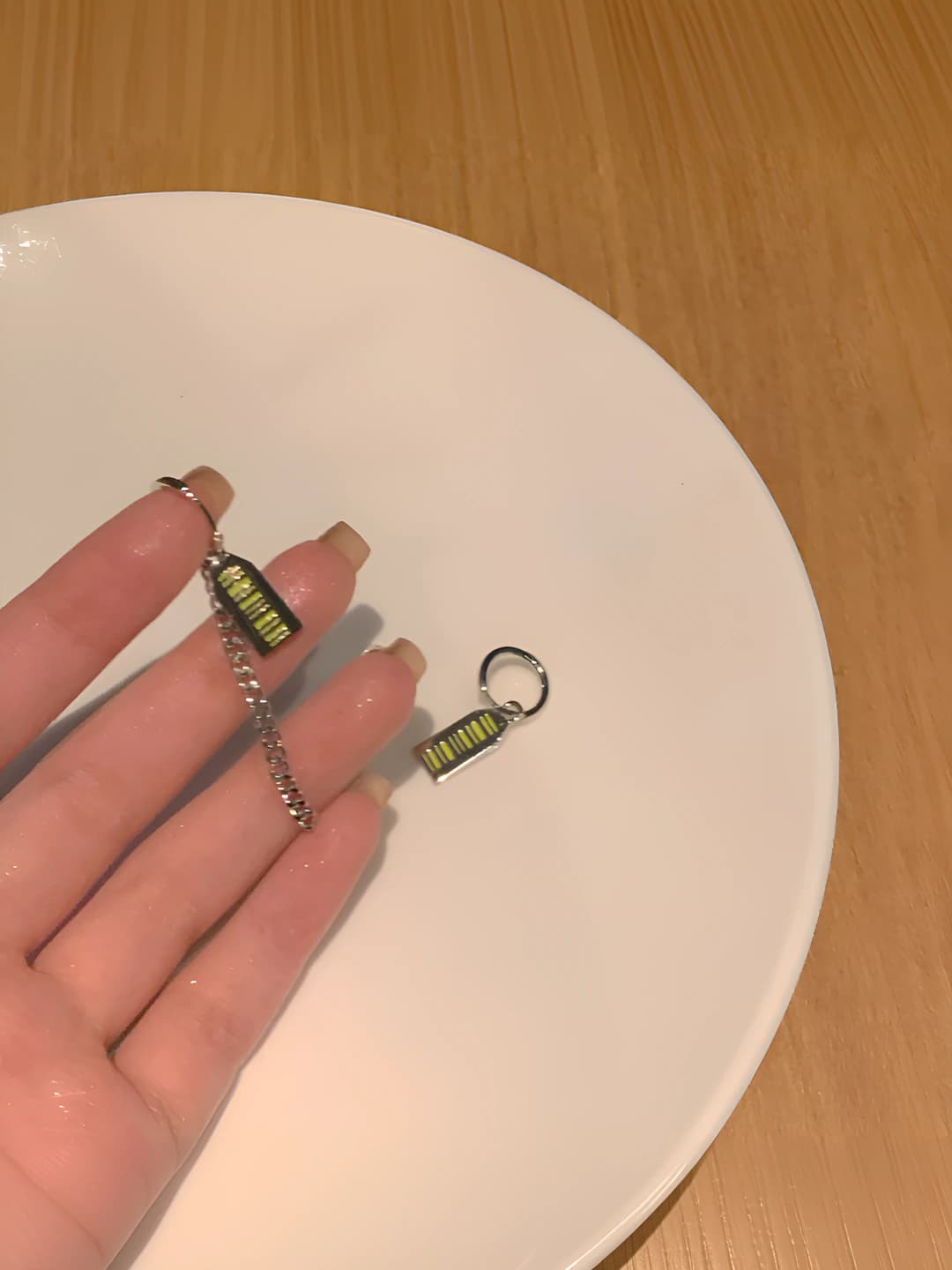 Plaque earrings