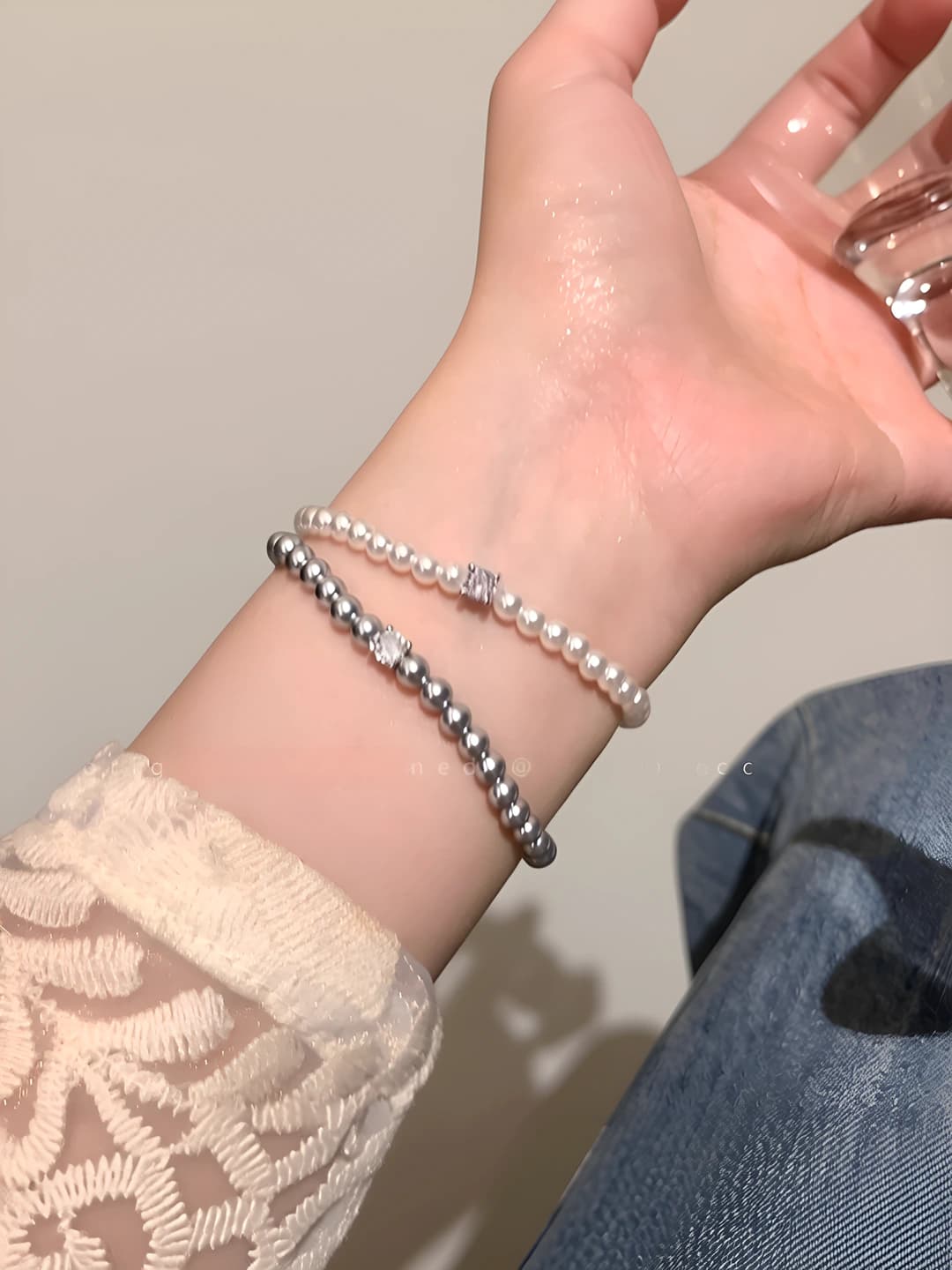 Women's French retro style beaded bracelet with geometric design element made of zircon, pearl and beads