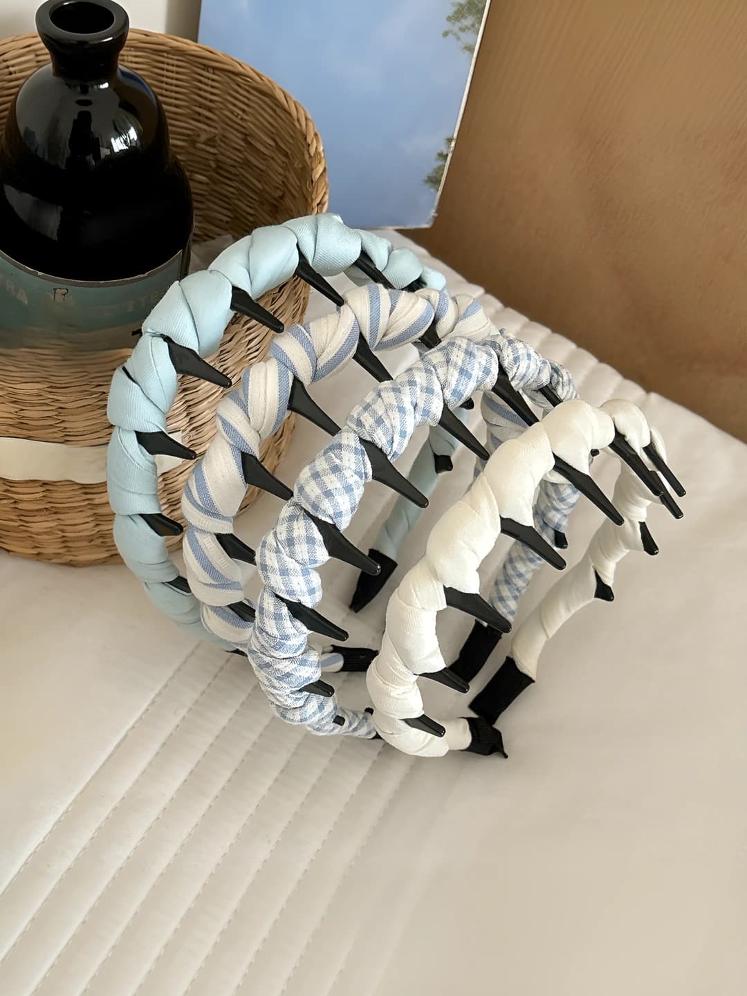 Women's fabric-wrapped toothed headband, blue plaid pattern, high crown, reverse wear, voluminous hair