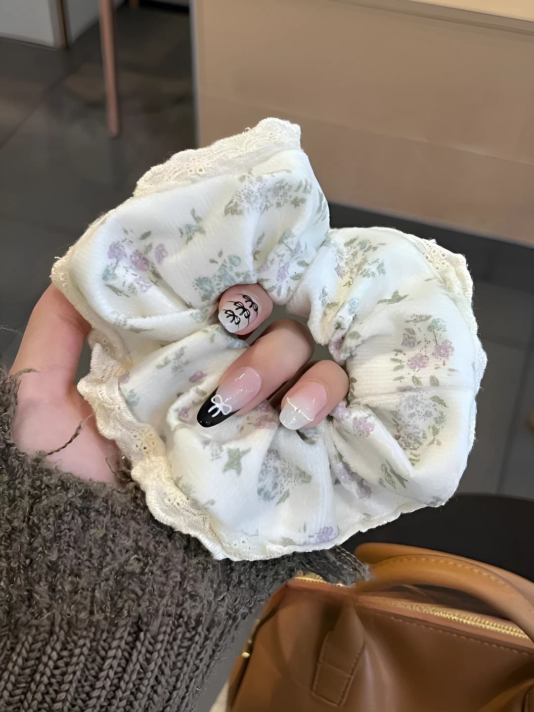 White, 10 cm