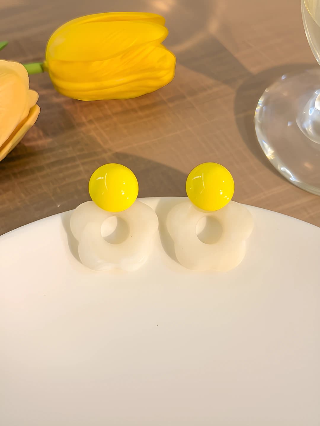 Ginger yellow acetate earrings