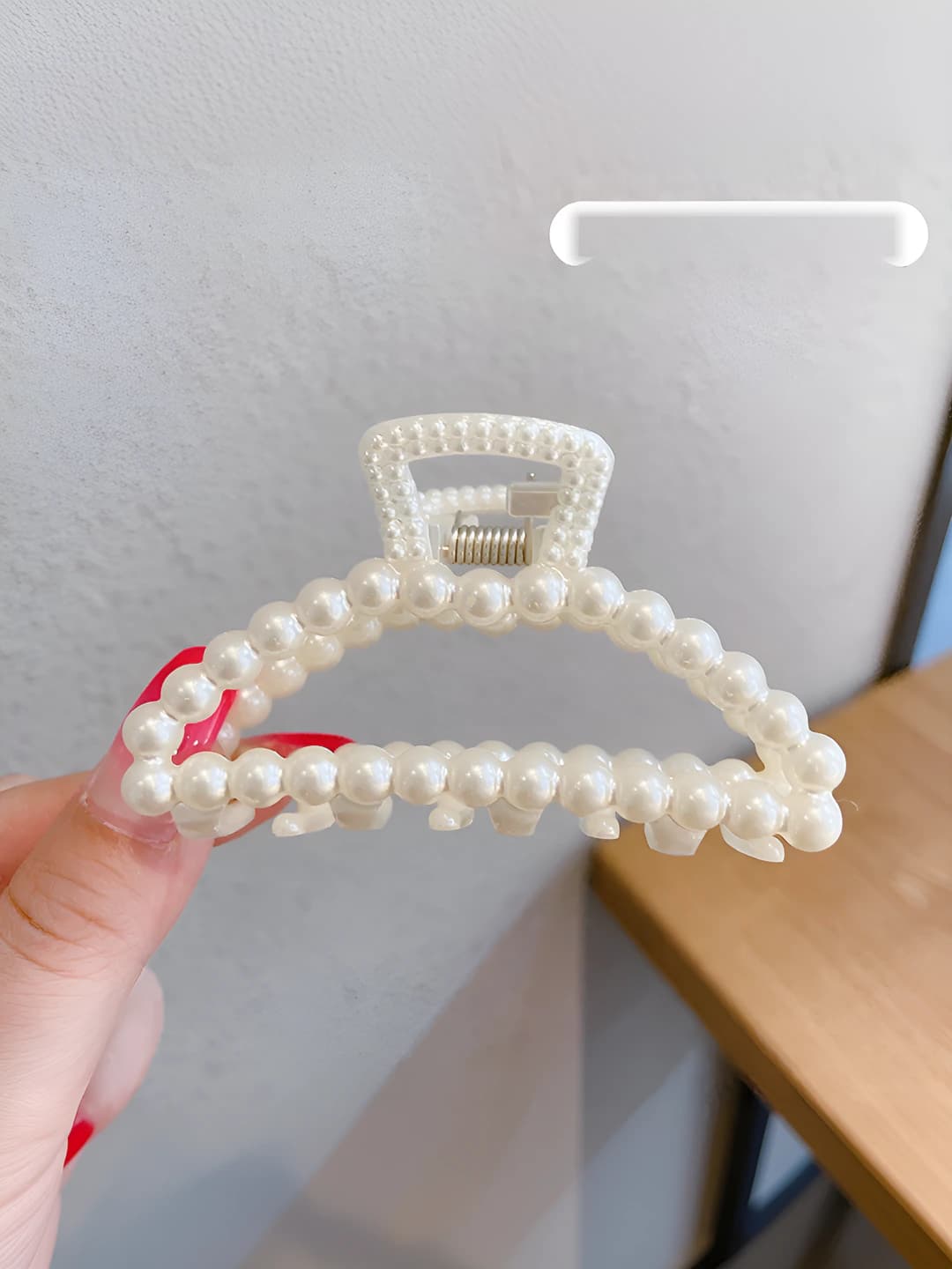 Crescent clip, 8 cm