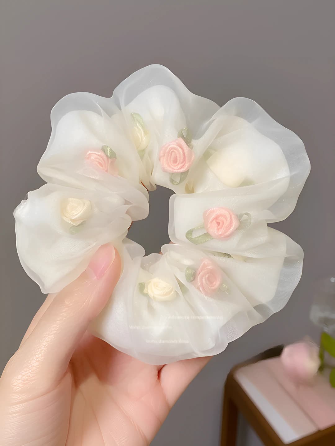 1# Rose, tulle, hair tie
