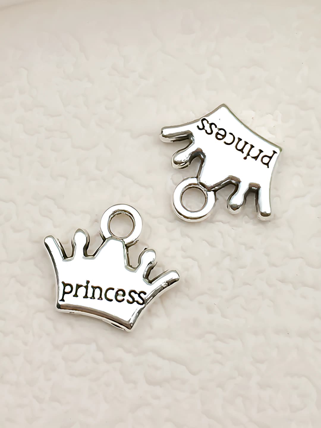 1 шт Буква princess корона 12x11mm-0.7g-11323