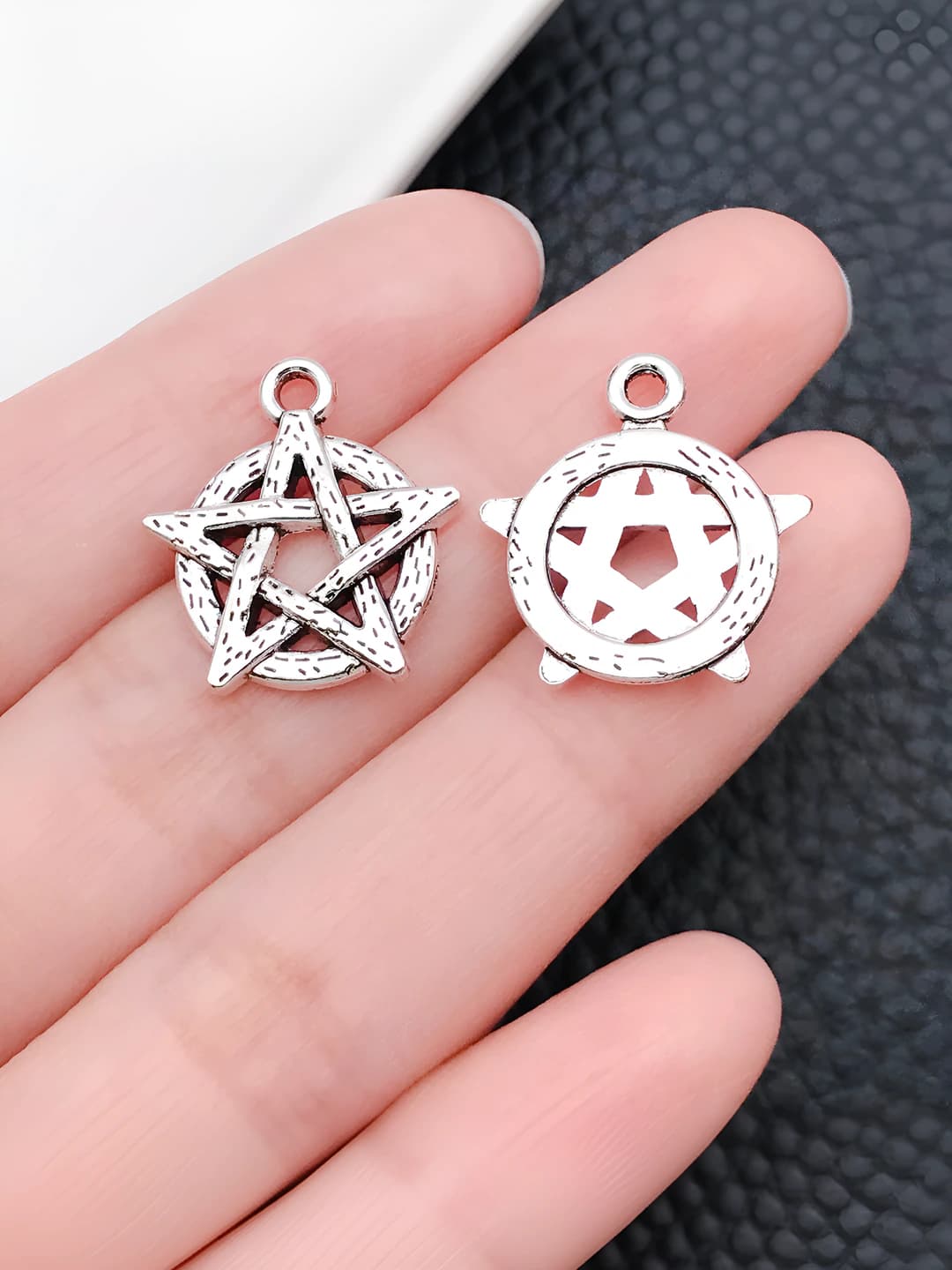 1 pc antique silver star 18x19mm-1.6g