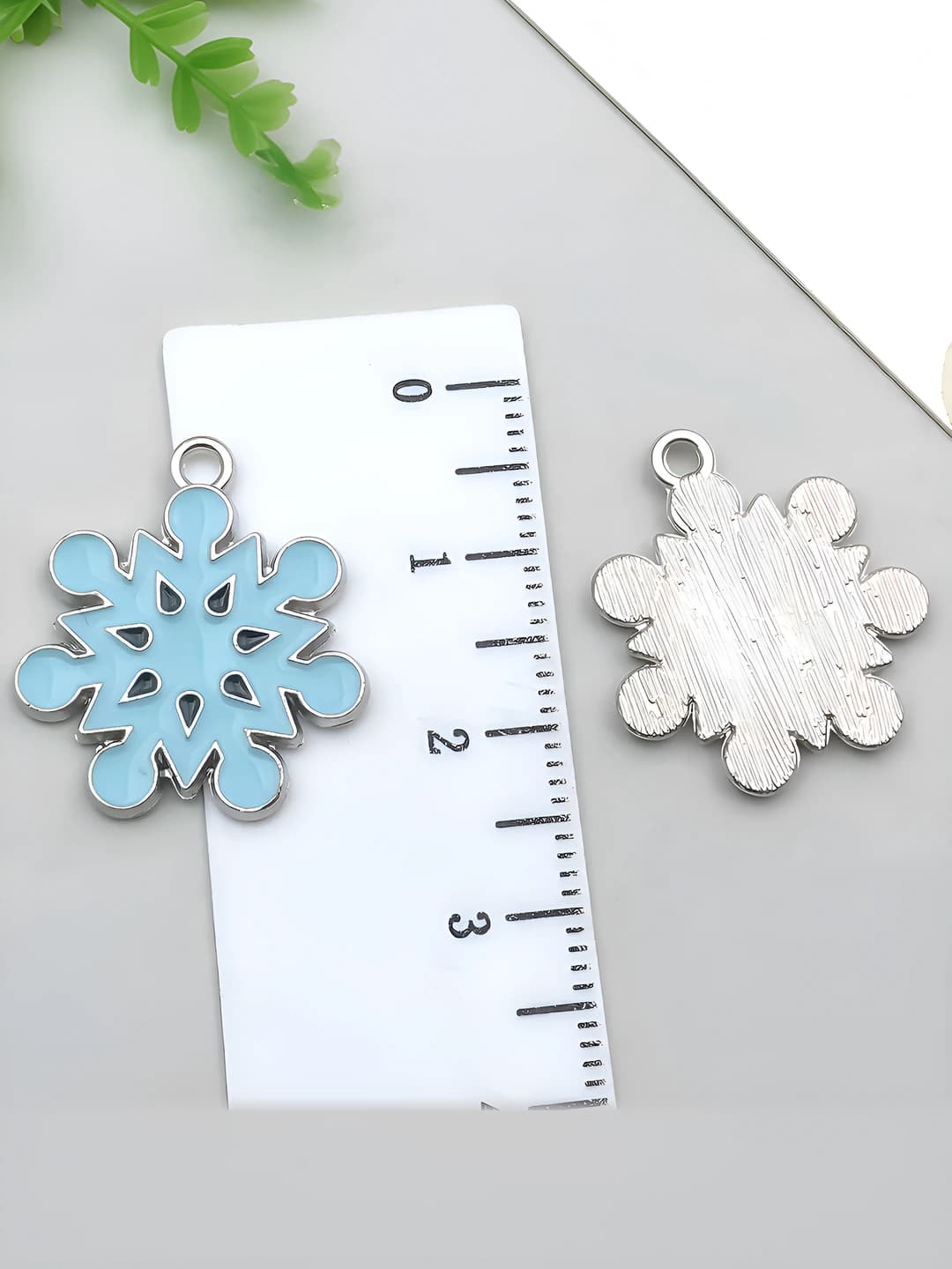 1 шт сине-чёрный снежинка 18x21mm-1.9g-12639