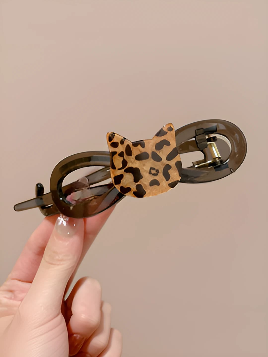 1# leopard kitten clip