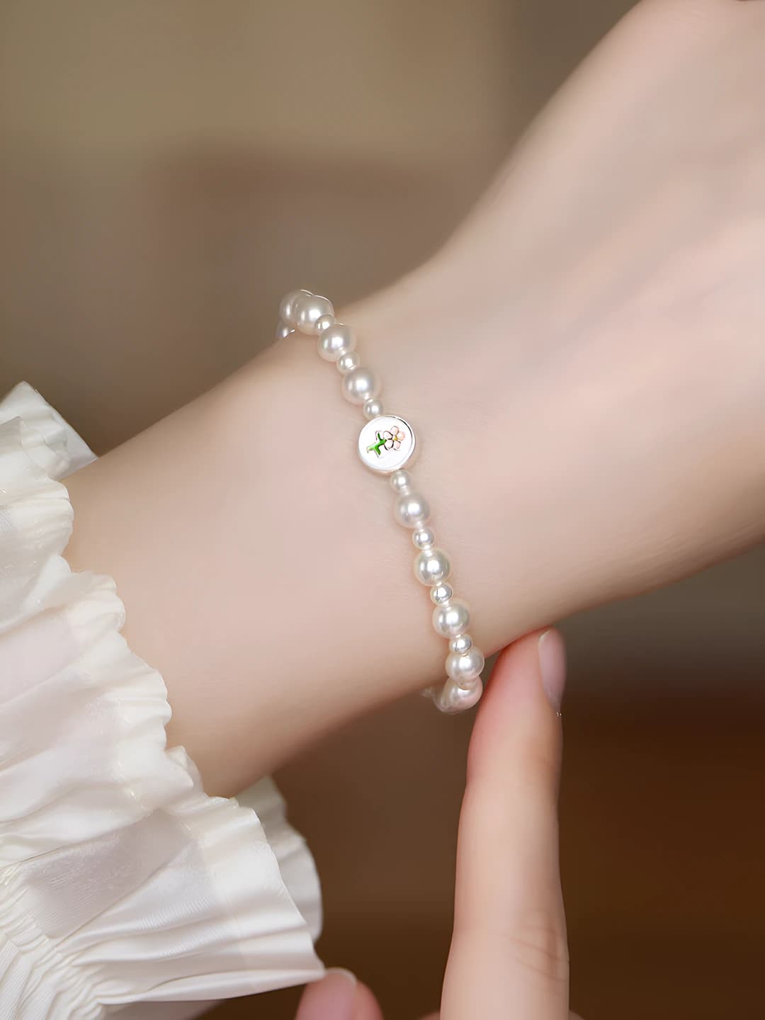 Women's pearl beaded bracelet, natural style, fresh and sweet design